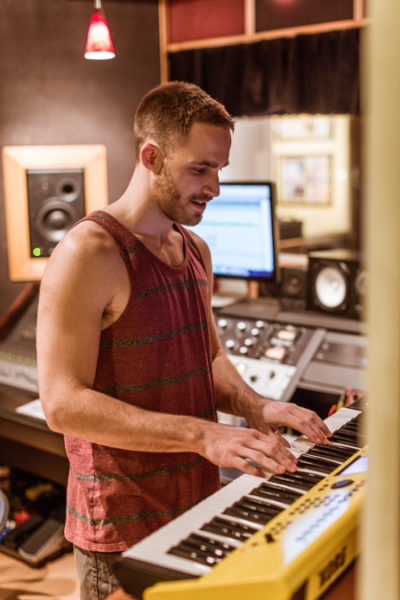 ryan kulp playing piano